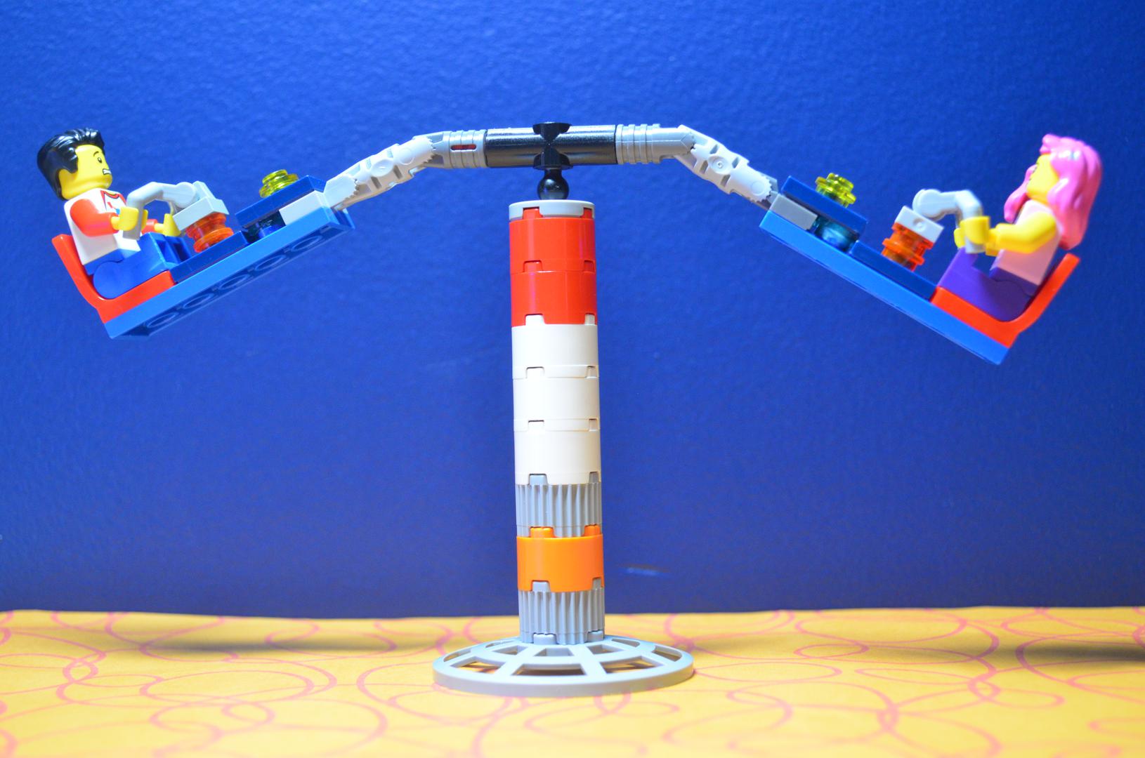 ballpoint seesaw (desk toy)
