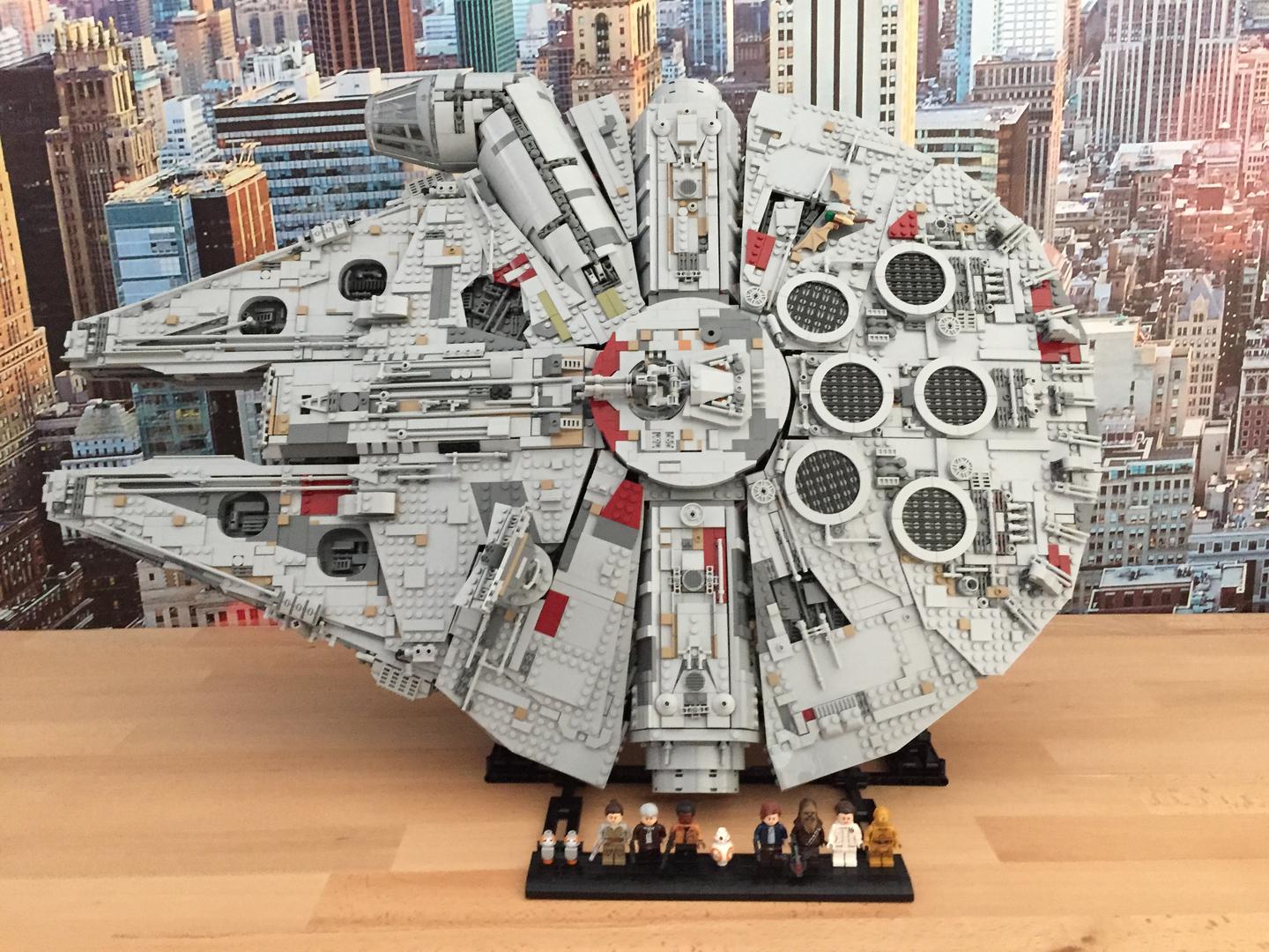 Minifigurestand for UCS Millenium Falcon 75192