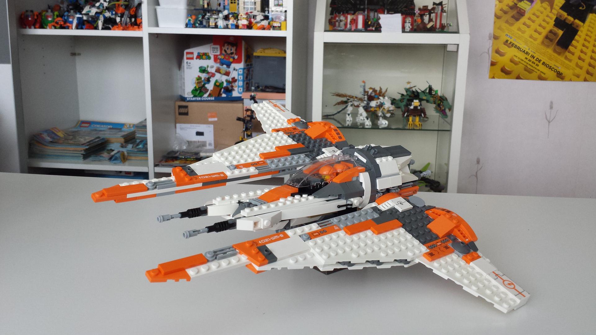 Mandalorian Starfighter (orange), 70705 + 70707 combo model