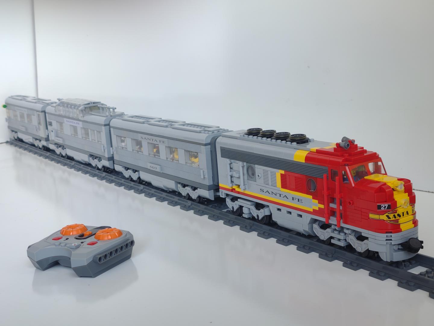 Santa Fe Super Chief RC Train Set
