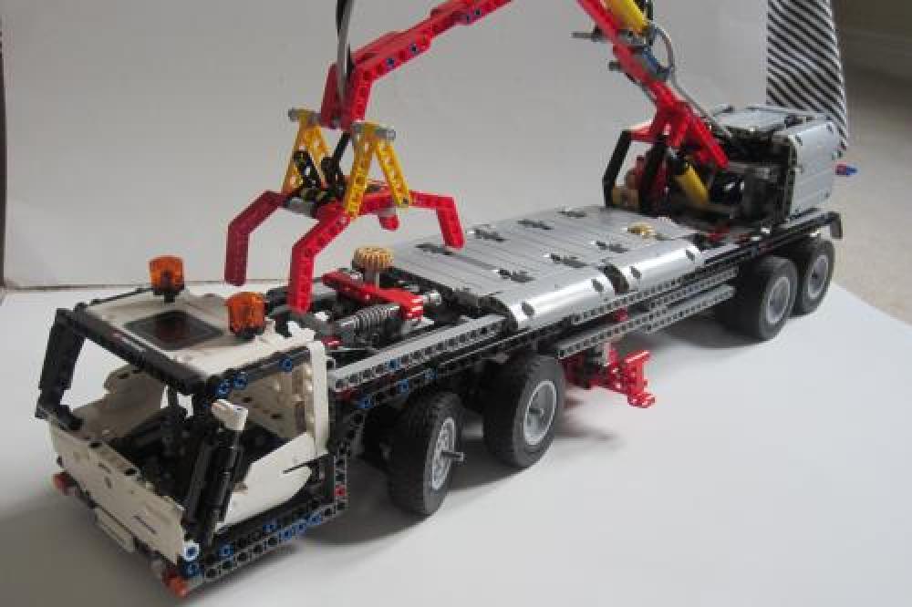 LEGO 42043 c model: Mobile crane mk3