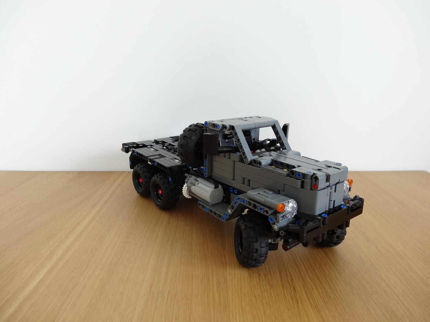 Truck KrAZ 255 6x6 RC