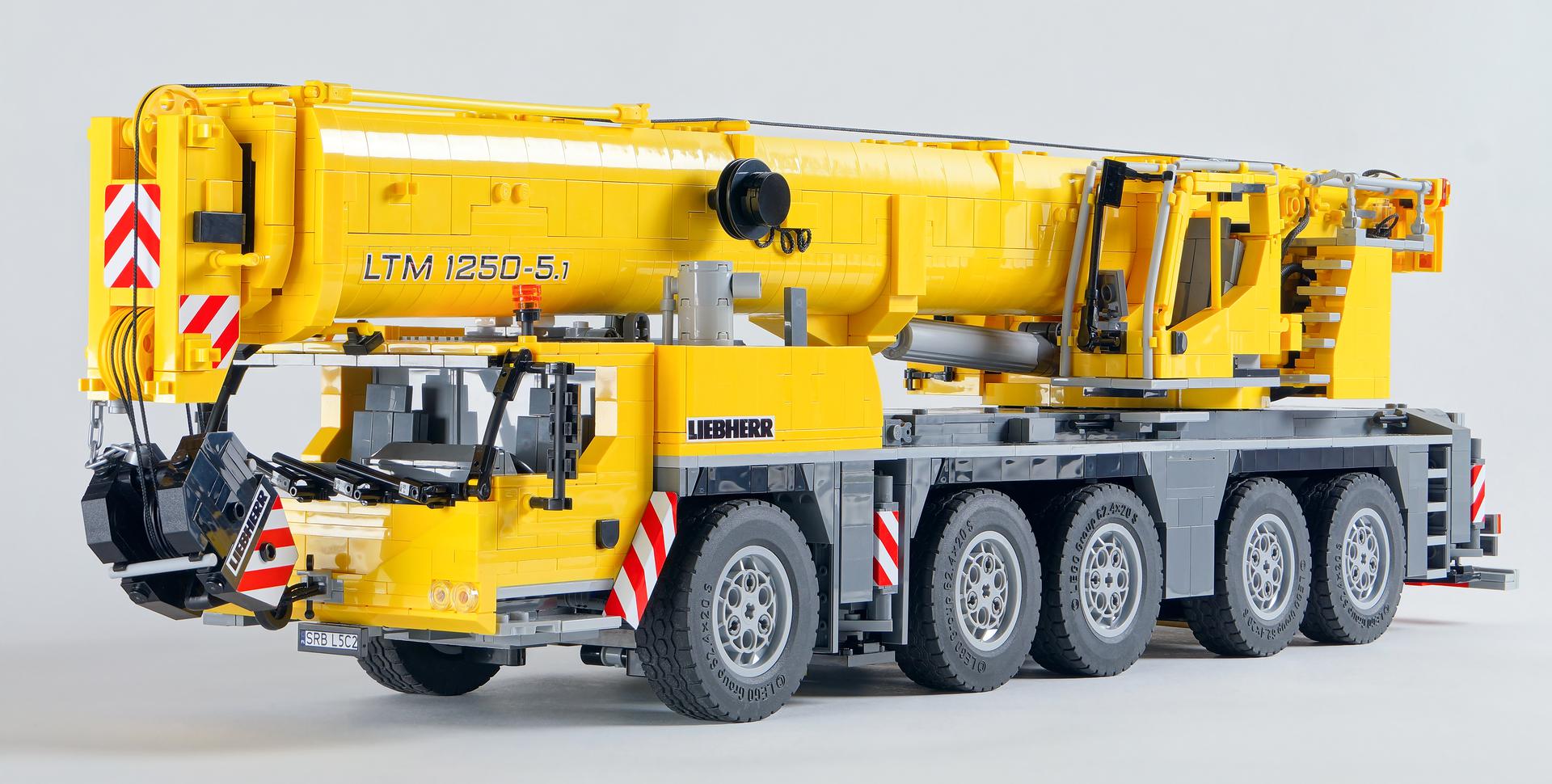 Liebherr LTM 1250-5.1