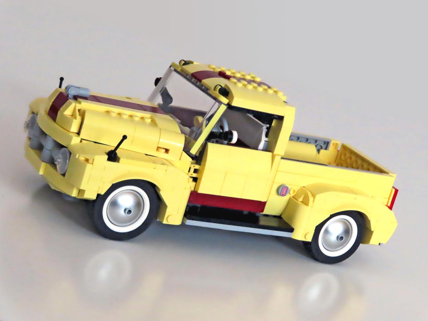 10271 Classic Pickup Truck