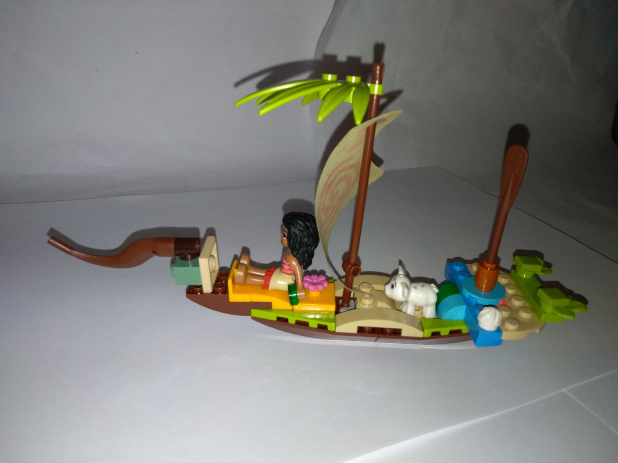 43170 Moana's extended boat