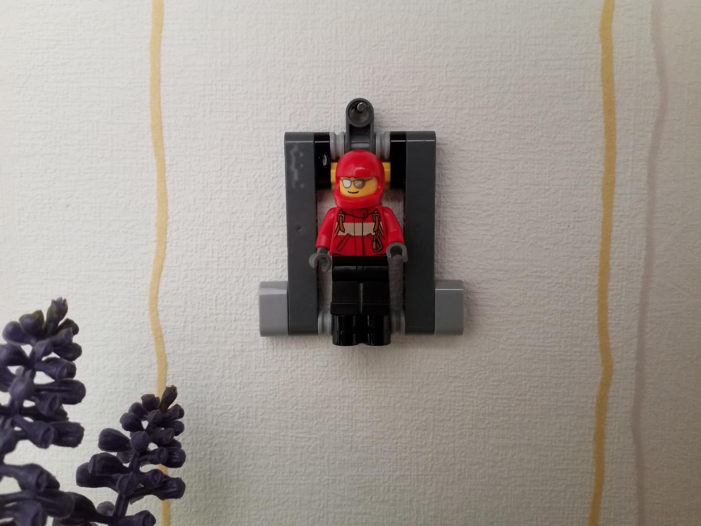 Minifig frame