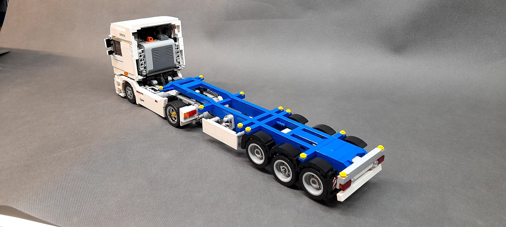 container chassis semitrailer Krone blue