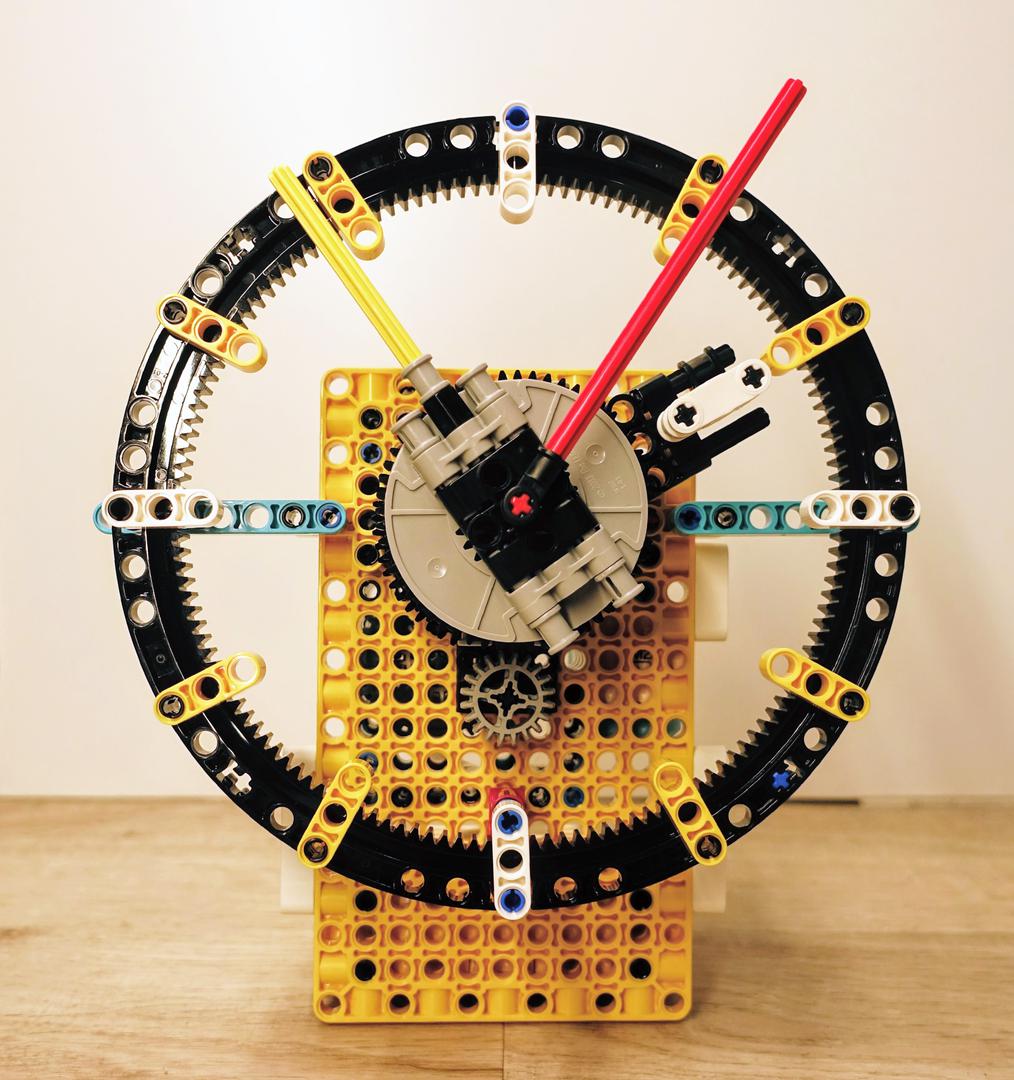Spike Prime analog clock with three mechanically linked hands (hours, minutes, seconds) - ONE motor
