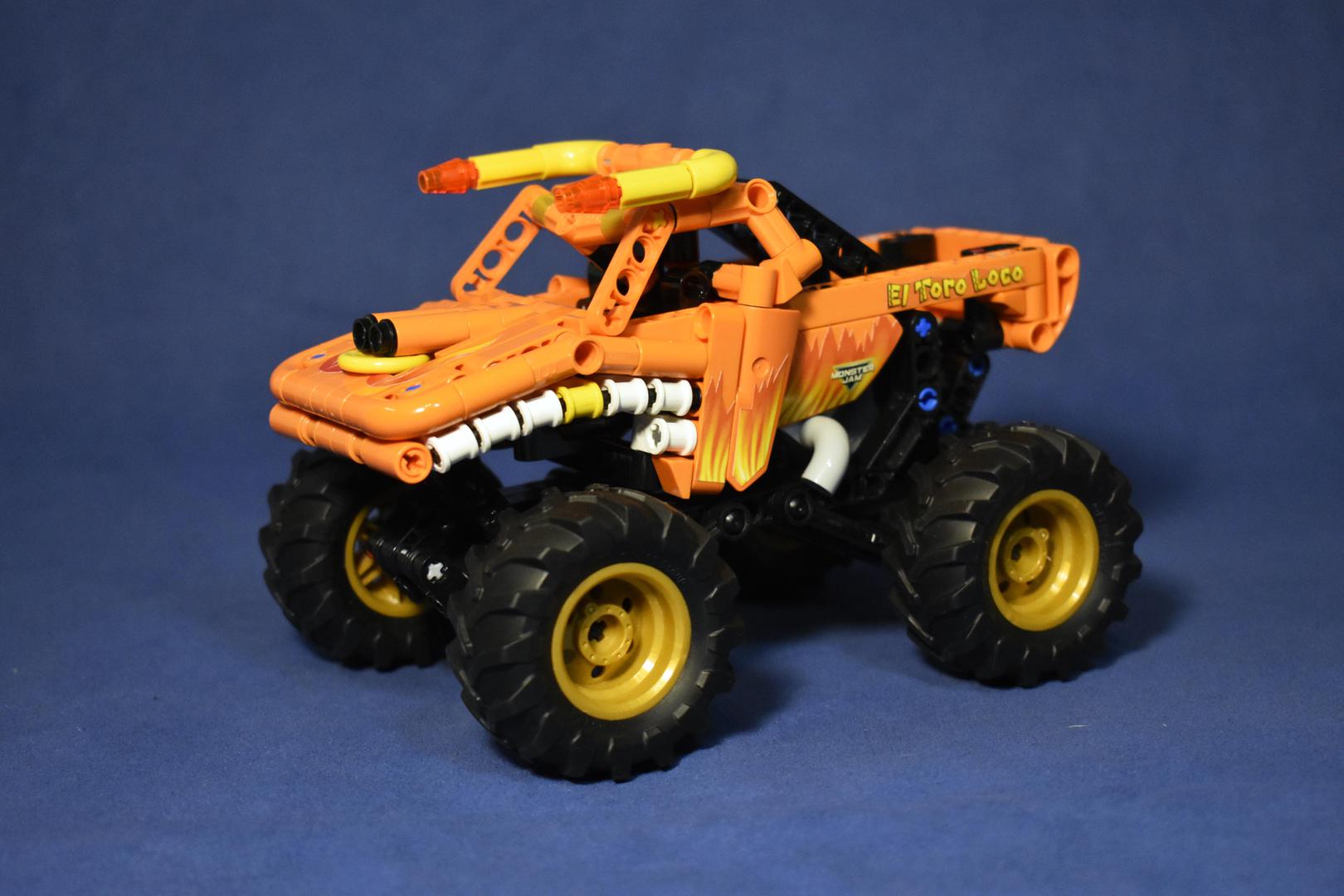 El Toro Loco Pull&amp;Back model