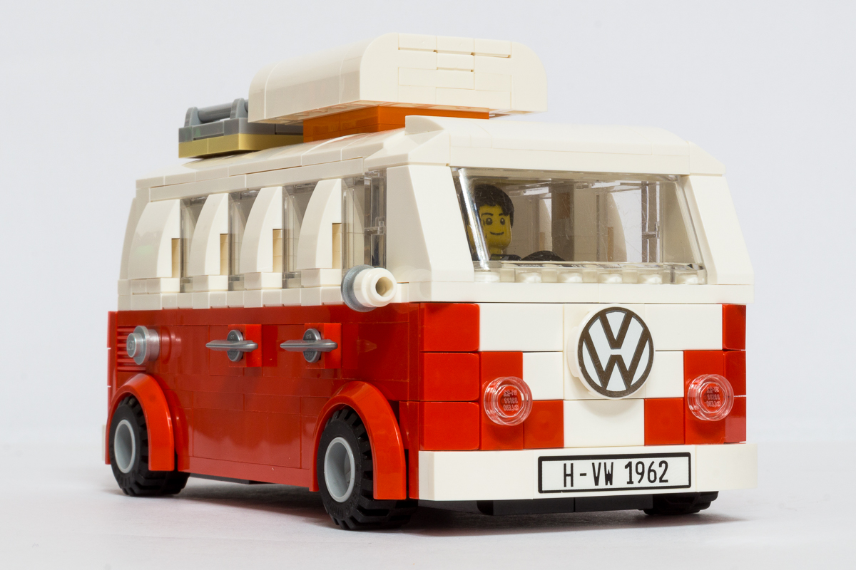 Volkswagen T1 Camper Van Minifigure Scale
