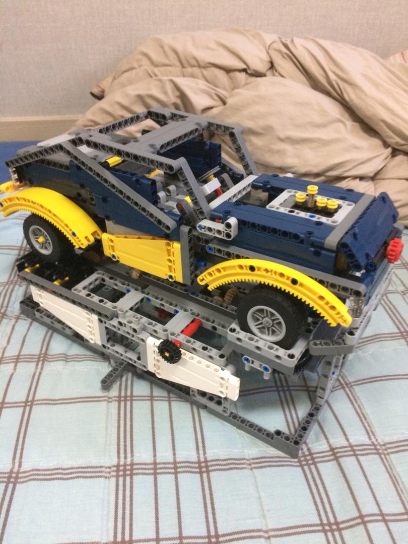 42055 D model-Supercar with test stand