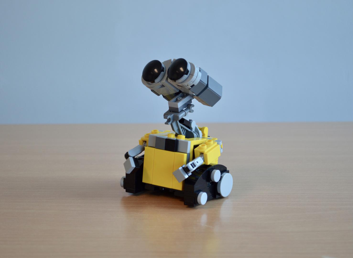 WALL-E with Stuntz flywheel