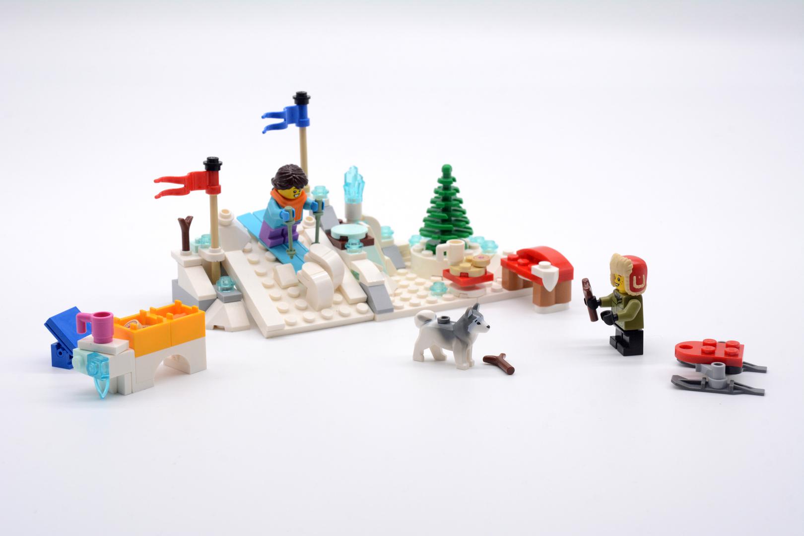 Winter Village Ski Slope // 40424