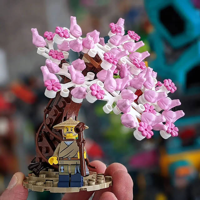 Cheery Blossom (in minifigure scale) | LEGO #10281 Bonsai Tree MOD