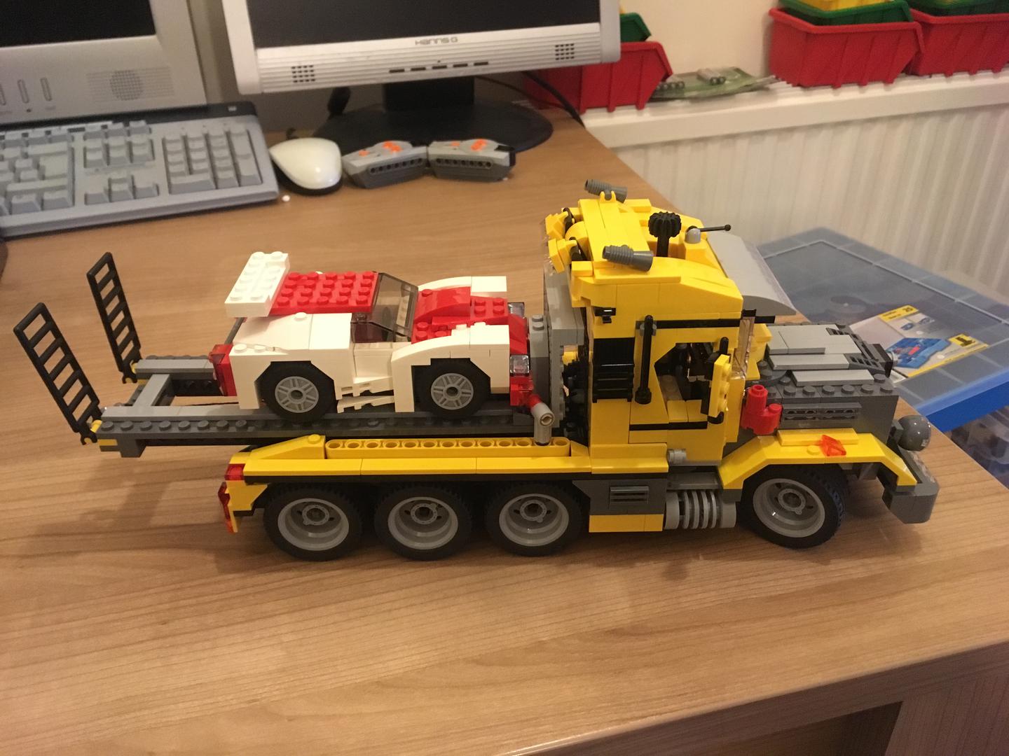 7653 alternate Tow truck and car