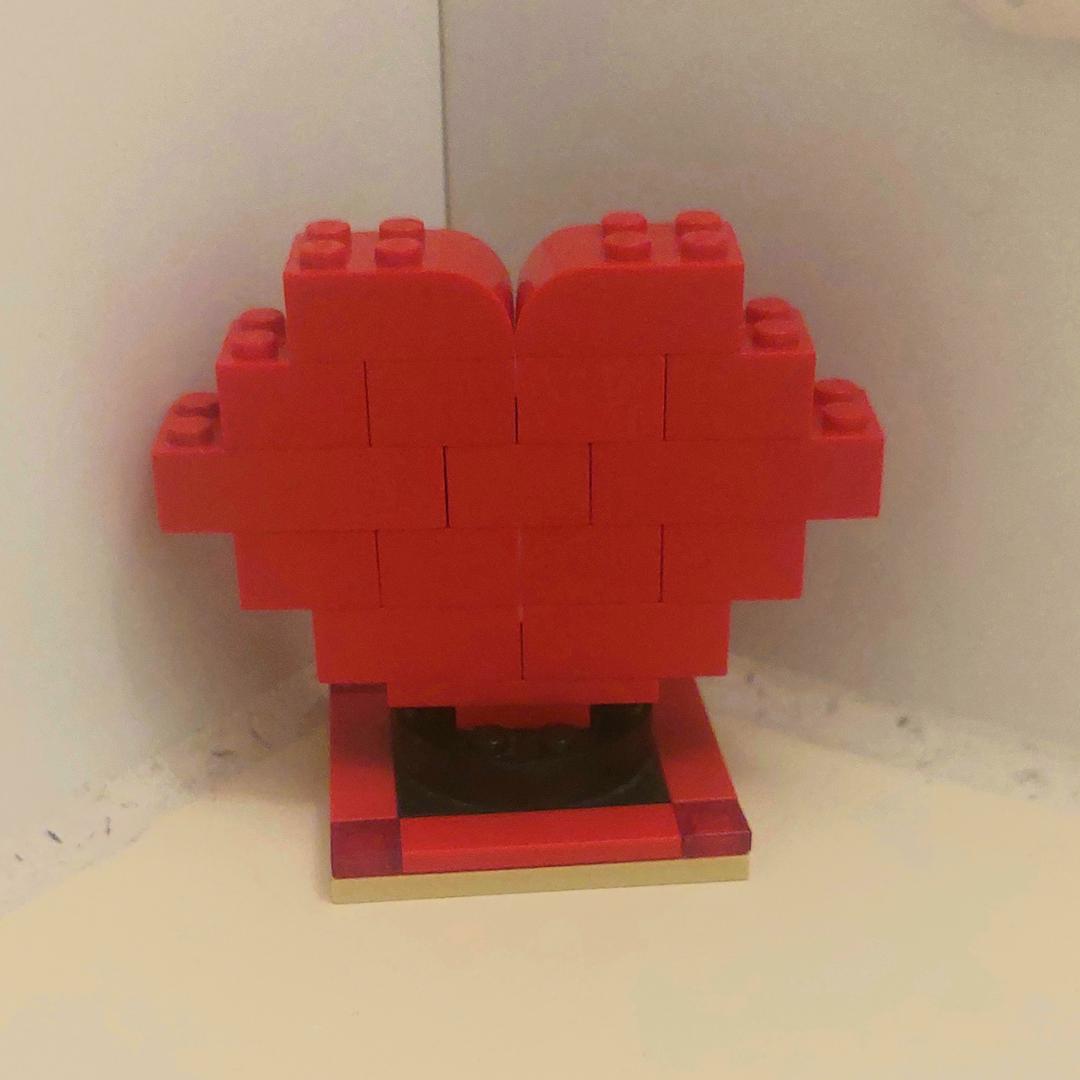 Valentine's Little Heart Statue