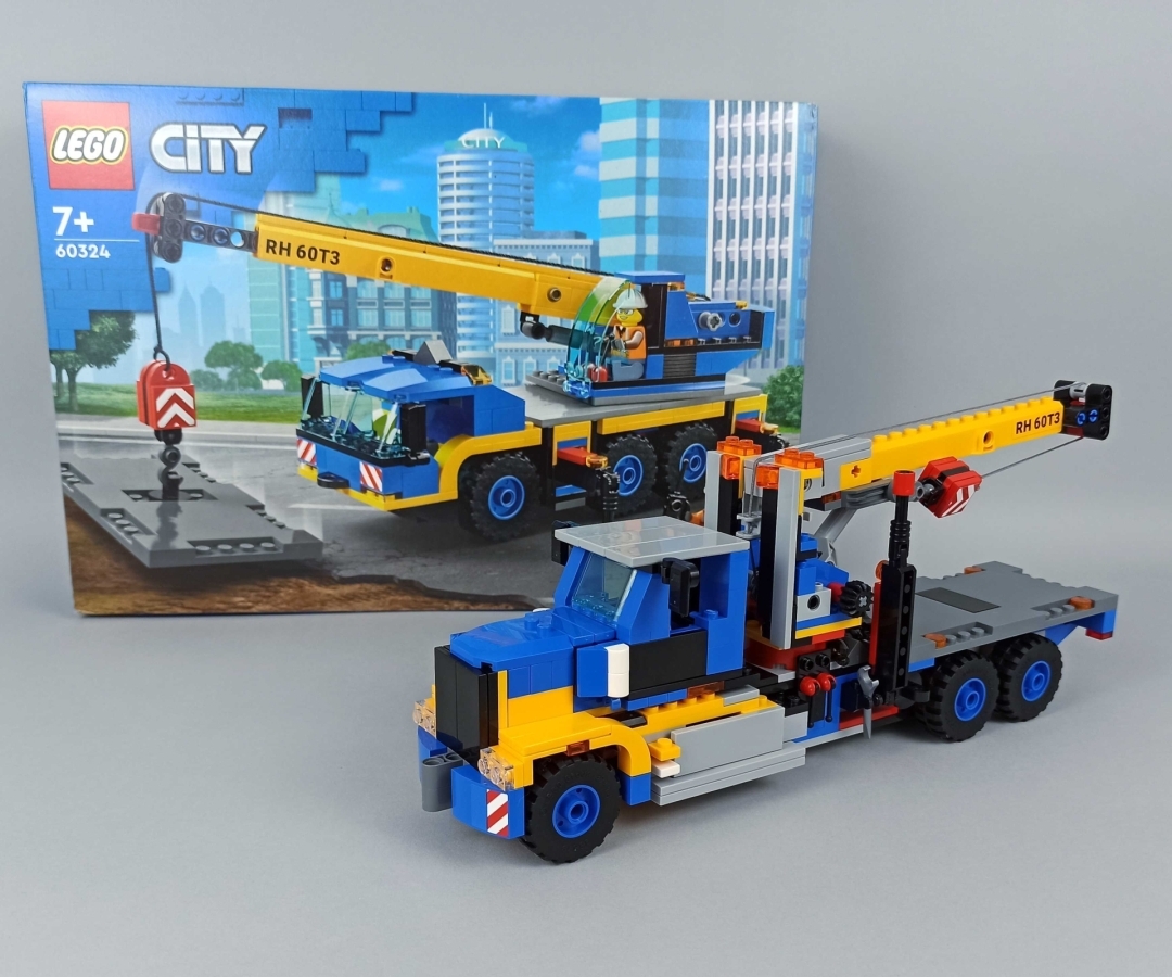 60324 Oilfield Crane Truck