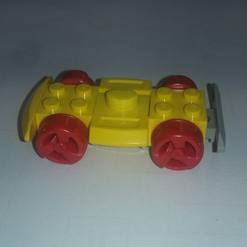 Vehicle Base 4 x 6 Racer Base with Red Wheels