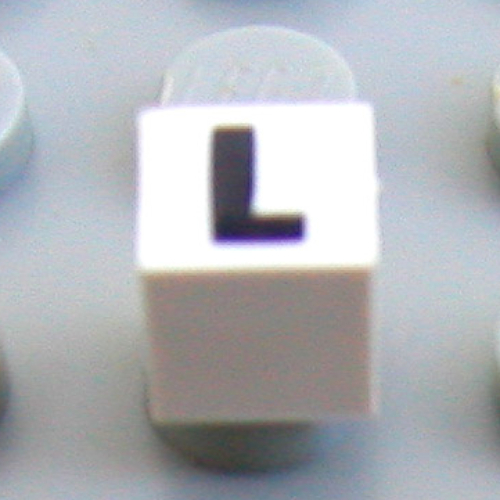 Modulex Tile 1 x 1 with L print - Black Lining on Top and Sides