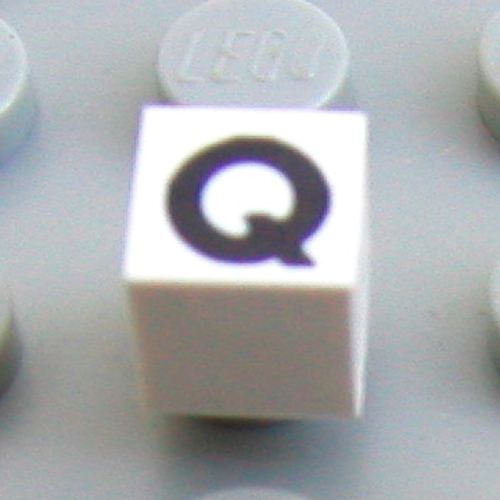 Modulex Tile 1 x 1 with Q print - Black Lining on Top and Sides