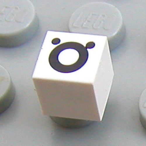 Modulex Tile 1 x 1 with Ö print - Black Lining on Top and Sides