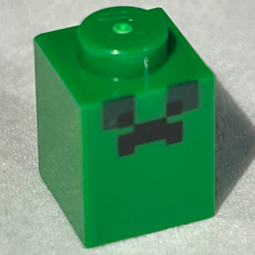 Brick 1 x 1 with Pixelated Back Face (Creeper) print
