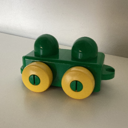 Primo Wheel Base 1 x 2 with Hitches and Yellow Wheels