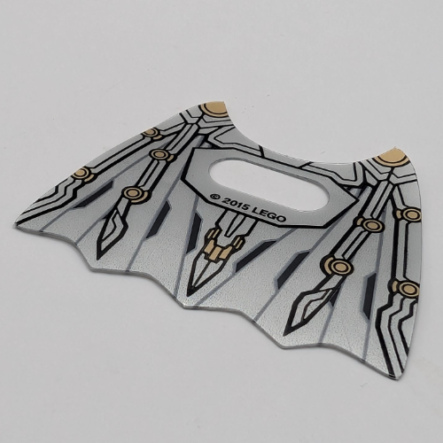Wings, Collapsed, Scalloped 5 Points, with Black and Gold Print