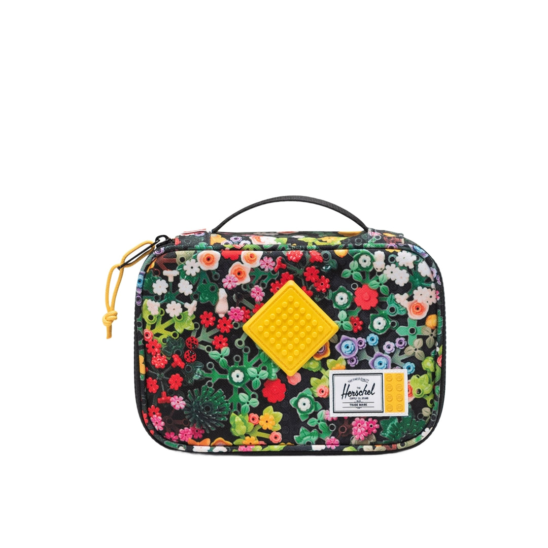 LEGO annonce un nouveau set exclusif : Heritage Pencil Case Little Herschel - Scavenger Hunt Meadow | Brick Broker