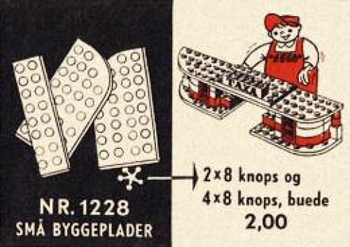 Main image of LEGO 4 x 8 Curved & 2 x 8 Plates (1228-2)