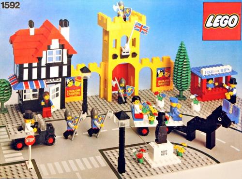 Main image of LEGO Town Square - Castle Scene (1592-1)