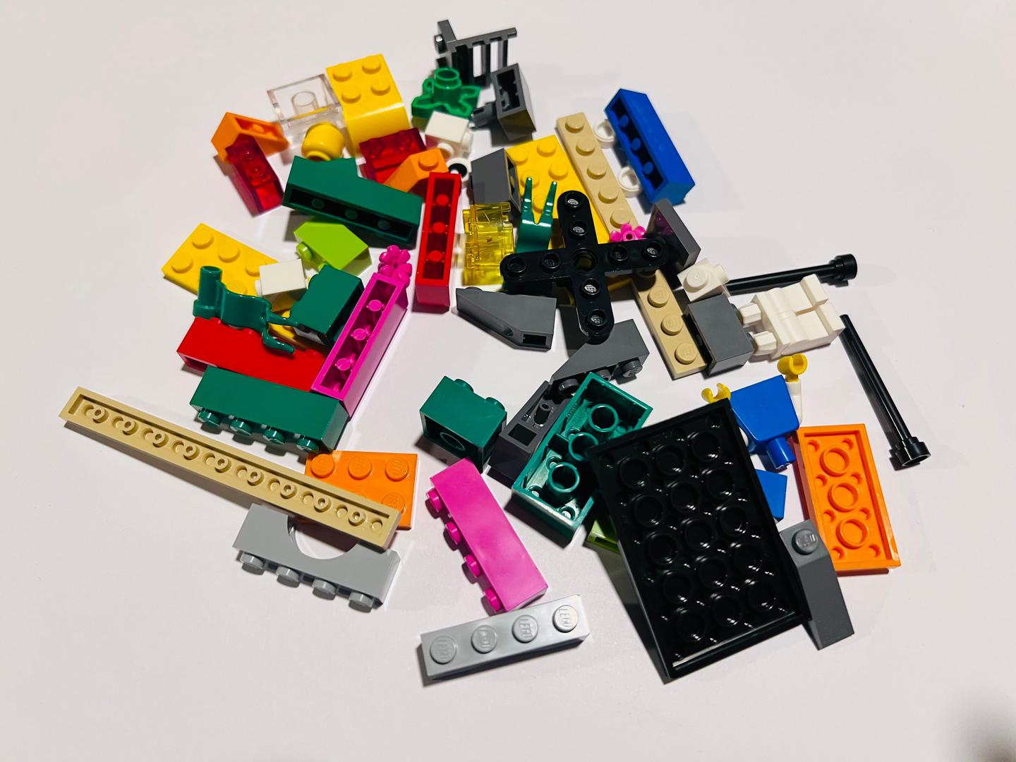 Main image of LEGO Window Exploration Bag (2000409-2)