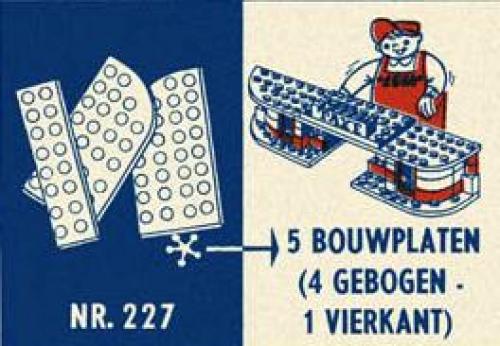 Main image of LEGO 4 x 8 Curved & 2 x 8 Plates (227-1)