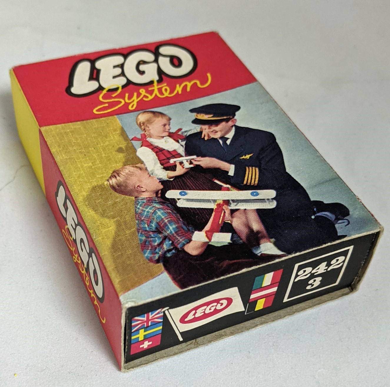 LEGO 6 International Flags -3-