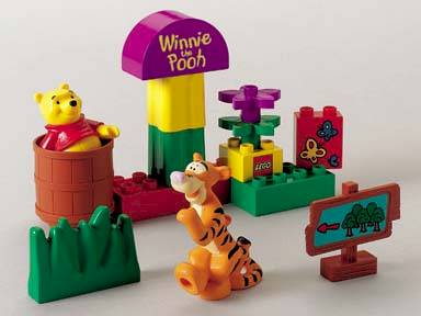 Main image of LEGO Pooh and Tigger Play Hide and Seek (2983-1)