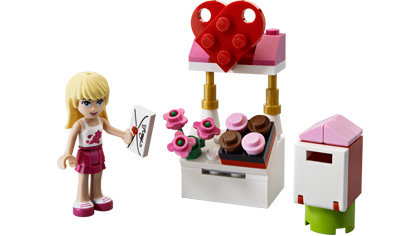 Main image of LEGO Stephanie and Mailbox (30105-1)