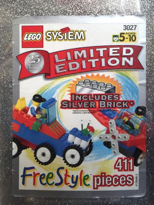 Main image of LEGO 25th Anniversary Silver Bucket (3027-1)