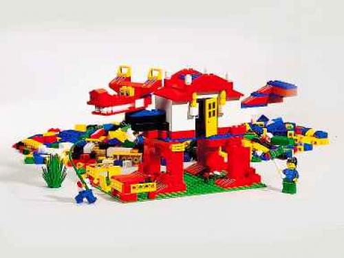 Main image of LEGO Big Box Play Scape (4258-1)