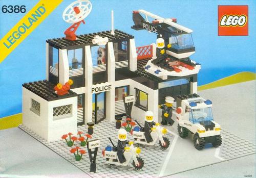 Main image of LEGO Police Command Base (6386-1)