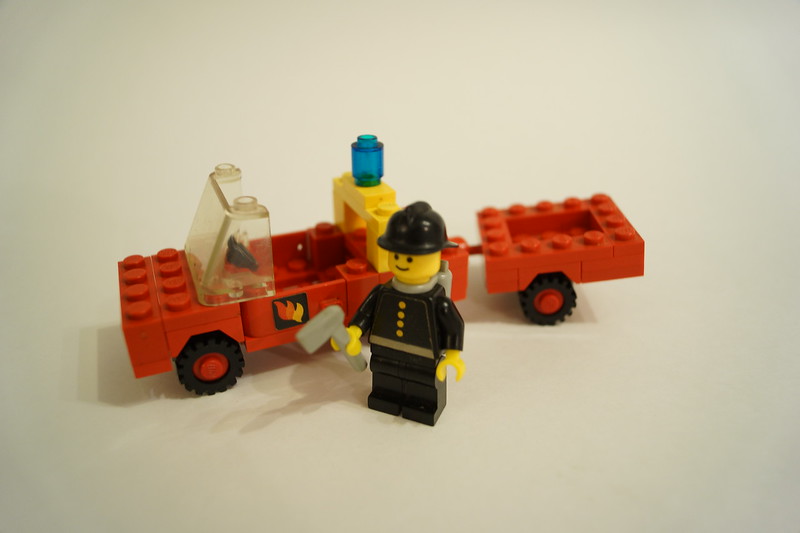 Main image of LEGO Fire Truck and Trailer (640-2)