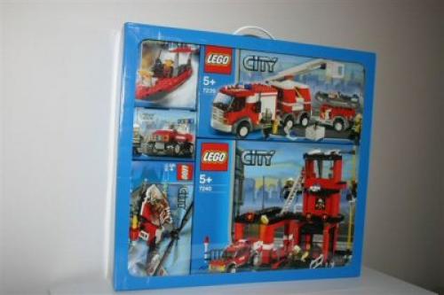 Main image of LEGO City Fire Station Value Pack (65799-1)