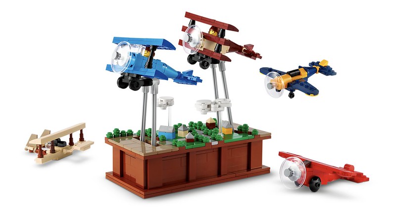 Main image of LEGO Pursuit of Flight (910028-1)