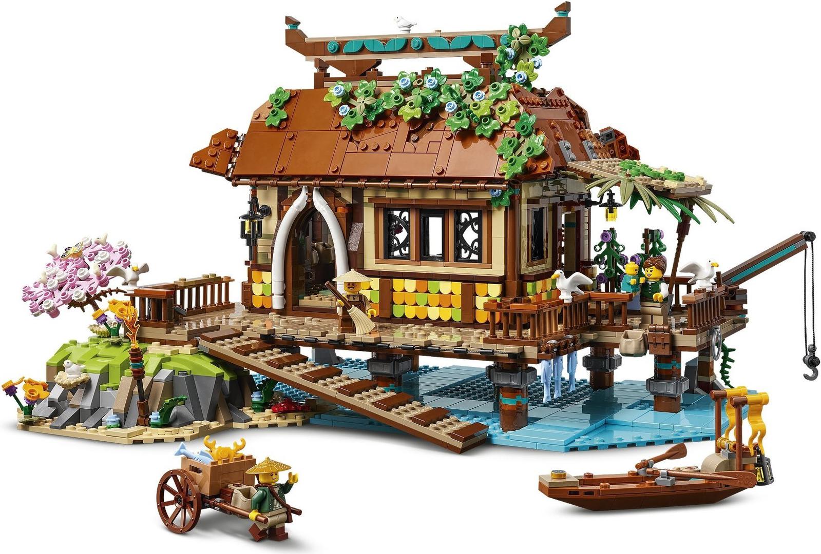 Main image of LEGO Ocean House (910036-1)