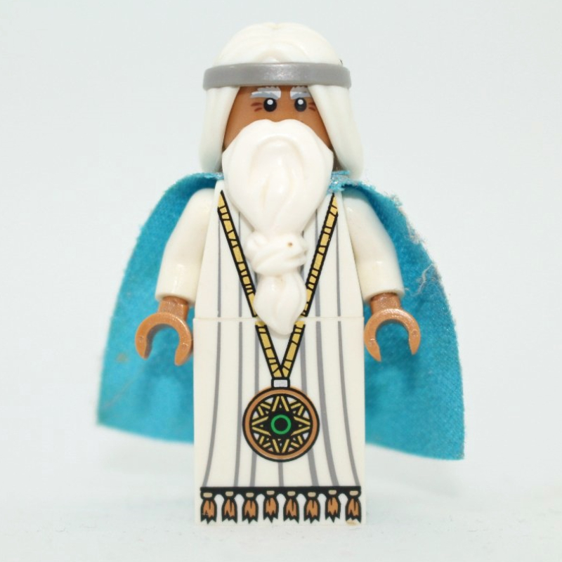 Vitruvius with Medallion and White Pupils