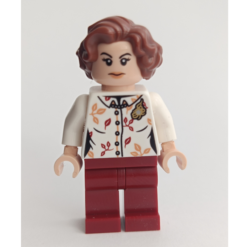 Petunia Dursley, White Shirt