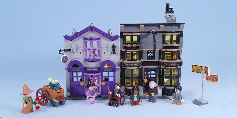 Review: 76439-1 - Ollivanders & Madam Malkin's Robes | Rebrickable