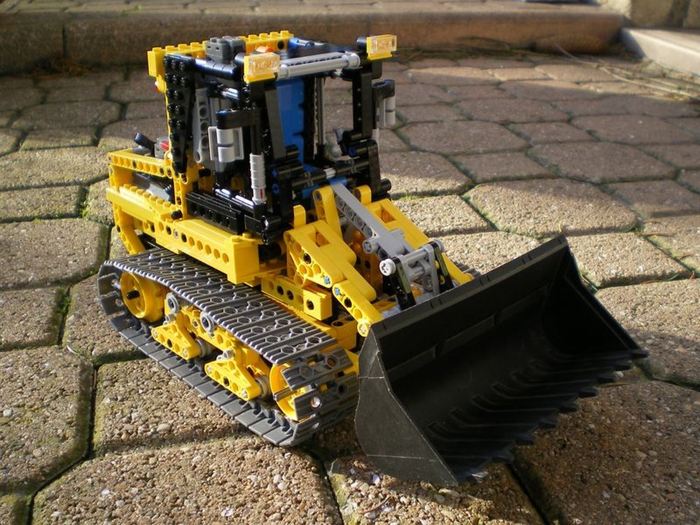 LEGO MOC-0003 8275 Model C Crawler Loader by Nico71 | Rebrickable ...