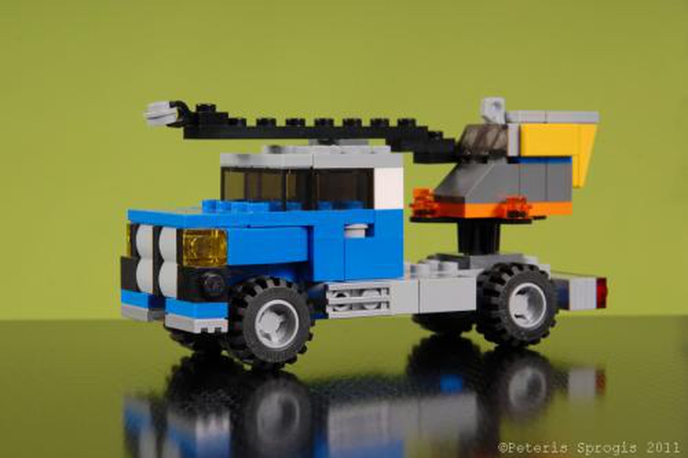 LEGO MOC 5765 Crane Truck by Keep On Bricking | Rebrickable - Build ...