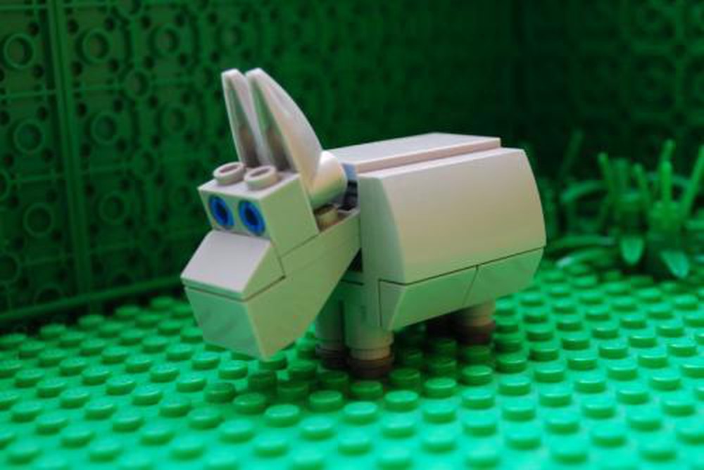 LEGO Donkey by | Rebrickable - Build with