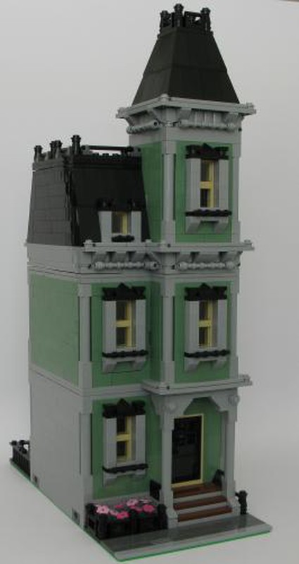 LEGO MOC Modified Haunted House by Kristel | Rebrickable - Build with LEGO